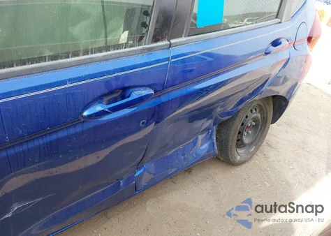 2015 Honda Fit Lx z USA, uszkodzony, nr VIN 3HGGK5G57FM718465